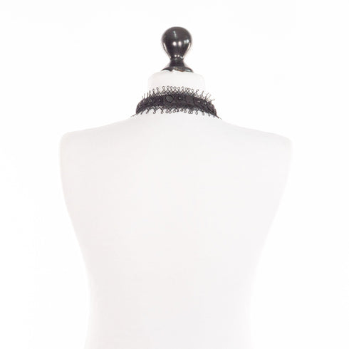 Jabot aus schwarzer Spitze – Gentleman Style für jeden Anlass - SiaLinda.com