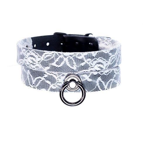 SiaLinda: Gothic Halloween Halsband schwarz mit weißer Spitze, Vacchetta-Leder, solo oder mit O-Ring - SiaLinda.com