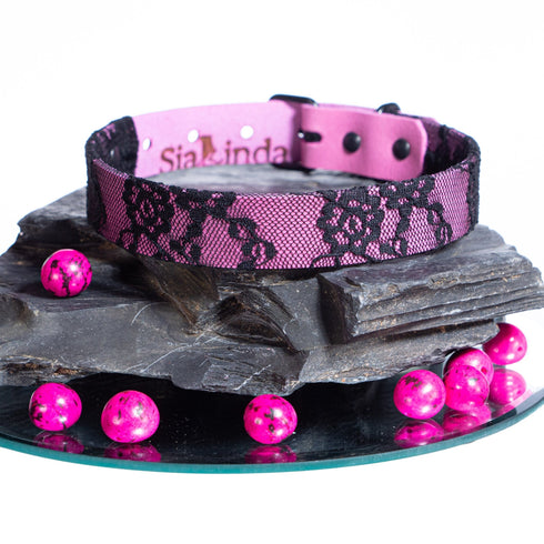 SiaLinda: Gothic Halloween Halsband Vacchetta Leder pink mit Spitze, mit oder ohne Ring, Geschenkverpackung - SiaLinda.com