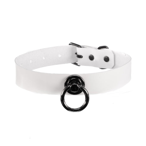 SiaLinda: Halsband Albina echtes Lackleder weiß, solo, mit kleinem oder großem Ring - SiaLinda.com