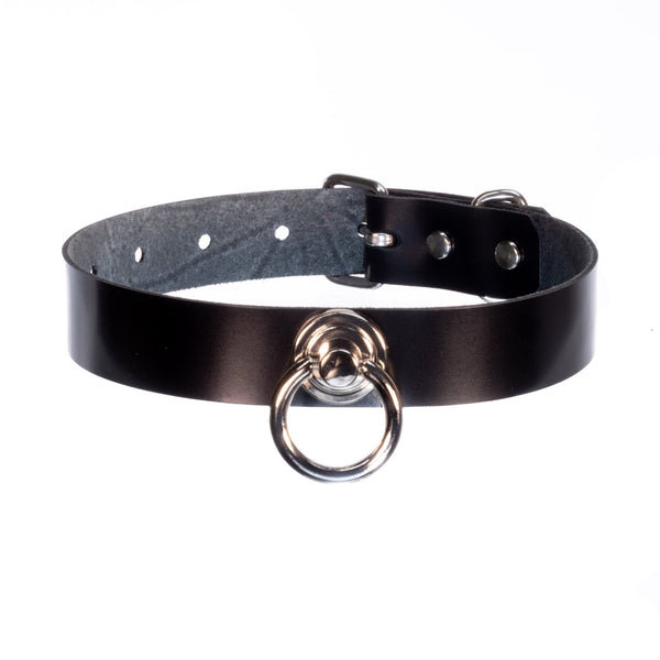 SiaLinda: Halsband echtes Lackleder schwarz mit großem O - Ring - SiaLinda.com