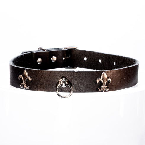 SiaLinda: Halsband echtes Leder schwarz mit kleinem O - Ring und zwei Königslilien, Geschenkverpackung - SiaLinda.com