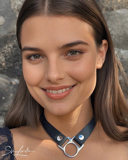 SiaLinda: Halsband Trigon mit exklusivem O - Ring Element aus italienischem Latigo Leder - SiaLinda.com