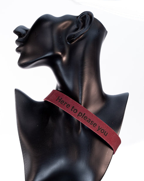SiaLinda: YOU Halsband Red Velvet ohne Ring, weinrot, Veloursleder, graviert mit deinem Wunschtext - SiaLinda.com