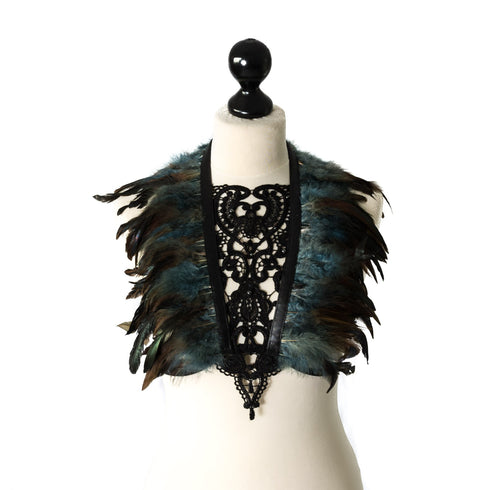 SiaLinda: Harness Zaha blau grau, mit Federn, schwarzer Spitze und Hämatitperlen