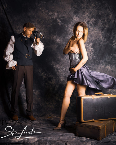 SiaLinda: Rock Gina II, aubergine, lila, Satin, Lilien Applikation, asymmetrisch, geschlitzt