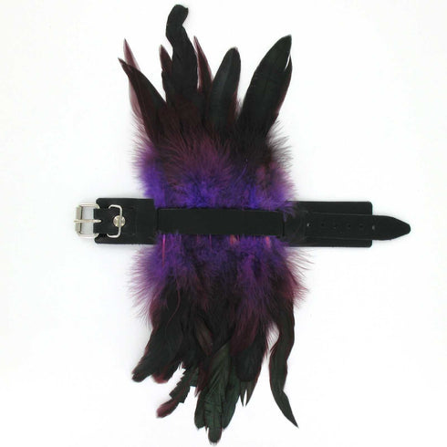 SiaLinda: 2er Set Federarmband Zaha aubergine lila, mit Federn und schwarzem Leder, einstellbar - SiaLinda.com