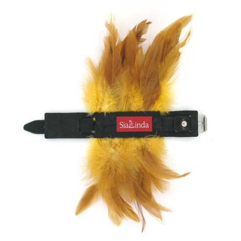 SiaLinda: 2er Set Federarmband Zaha gelb braun, mit Federn und schwarzem Leder, einstellbar