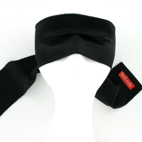 SiaLinda: Augenbinde Zola II Jeanne, schwarz, Satin mit Lilie. Bondagetuch - SiaLinda.com