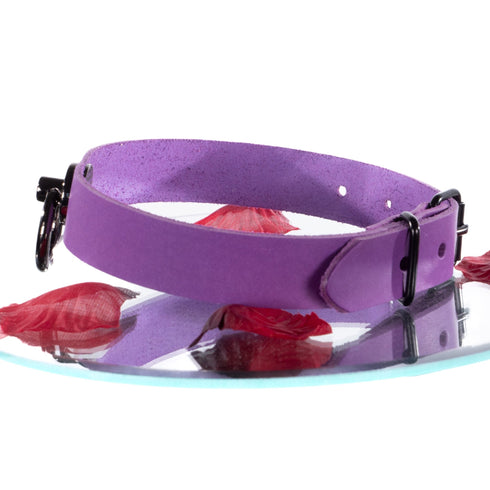 SiaLinda: BDSM Halsband Premium Vacchetta Leder aus Italien violett purple, mit oder ohne Ring, Geschenkverpackung - SiaLinda.com