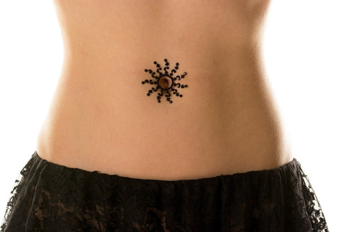 SiaLinda: Brust- und Körpertattoo Aoani schwarz, selbstklebend, 2er Set, Blumenmuster.