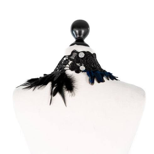 SiaLinda: Brustschmuck Halsschmuck Marie, blaue und schwarze Federn, Kristall, Halbedelstein Lapislazuli - SiaLinda.com