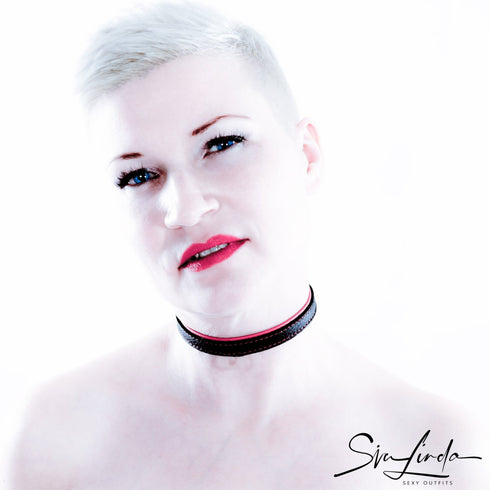 SiaLinda: Halsband echtes Elch Leder mit kl. O-Ring, zweifarbig, schwarz / pink 14 mm breit - SiaLinda.com