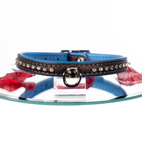 SiaLinda: Halsband echtes Elch Leder mit kleinem O-Ring und Strass, schwarz / blau 14 mm breit - SiaLinda.com