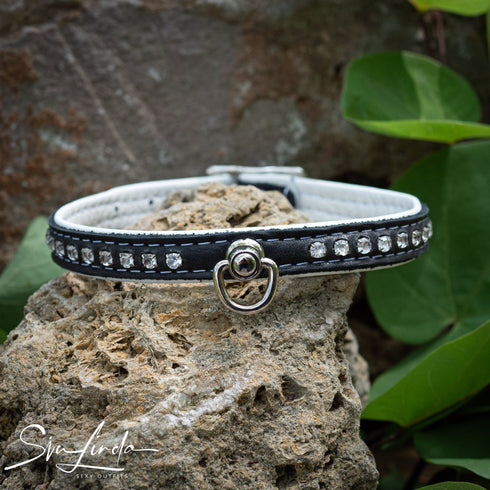 SiaLinda: Halsband echtes Elch Leder mit kleinem O-Ring und Strass, schwarz / weiss 14 mm breit - SiaLinda.com