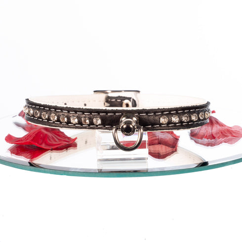 SiaLinda: Halsband echtes Elch Leder mit kleinem O-Ring und Strass, schwarz / weiss 14 mm breit - SiaLinda.com
