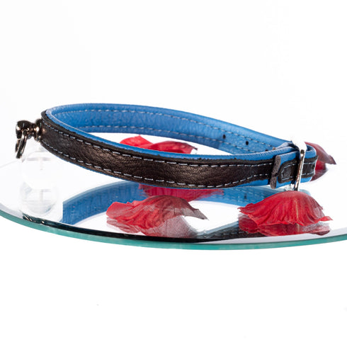 SiaLinda: Halsband echtes Elch Leder mit kleinem O-Ring, zweifarbig, schwarz / blau 14 mm breit - SiaLinda.com