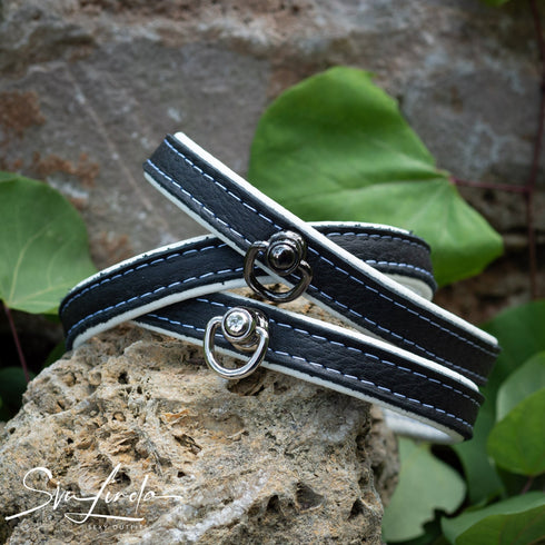 SiaLinda: Halsband echtes Elch Leder mit kleinem O-Ring, zweifarbig, schwarz / weiss 14 mm breit - SiaLinda.com