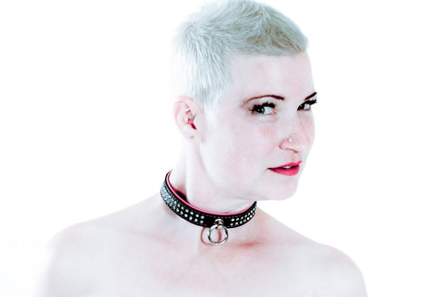 SiaLinda: Halsband echtes Elch Leder mit Strass pink schwarz, gr. O-Ring, 20mm breit - SiaLinda.com