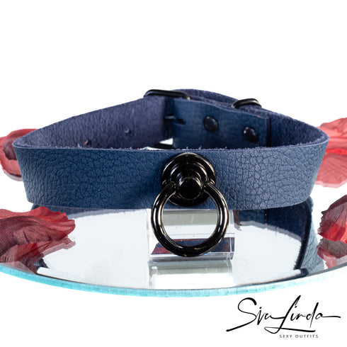 SiaLinda: Halsband Elchleder aus Finnland, blau, pur oder mit O-Ring nach Wahl - SiaLinda.com