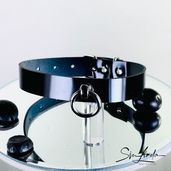 SiaLinda: Halsband Lacky Lackleder 2.0 schwarz, pur, mit Kristall oder mit O-Ring - SiaLinda.com