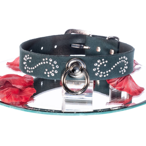 SiaLinda: Halsband Leia grün Kristall und Ring silber, echt Rinds-Velourleder - SiaLinda.com