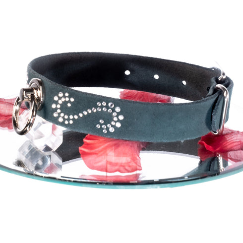 SiaLinda: Halsband Leia grün Kristall und Ring silber, echt Rinds-Velourleder - SiaLinda.com