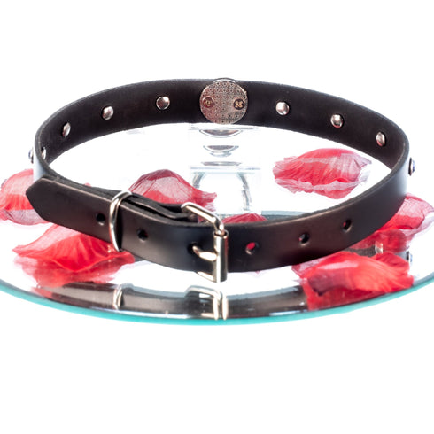 SiaLinda: Halsband Nr. 13 dunkel blau 8 Straß Kristalle und großem O-Ring 20mm, echt Leder schwarz - SiaLinda.com