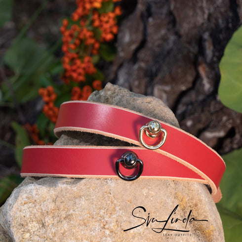 SiaLinda: Halsband Rot Natur, mit O-Ring in gold oder schwarz, Rindsleder, pflanzlich gegerbt - SiaLinda.com