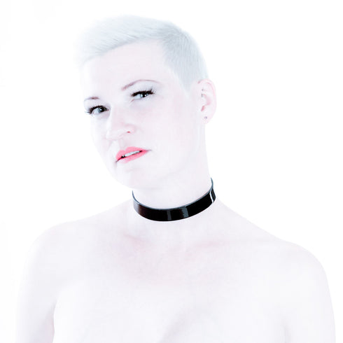 SiaLinda: Halsband, schwarzes Lackleder "pur", Leder - SiaLinda.com