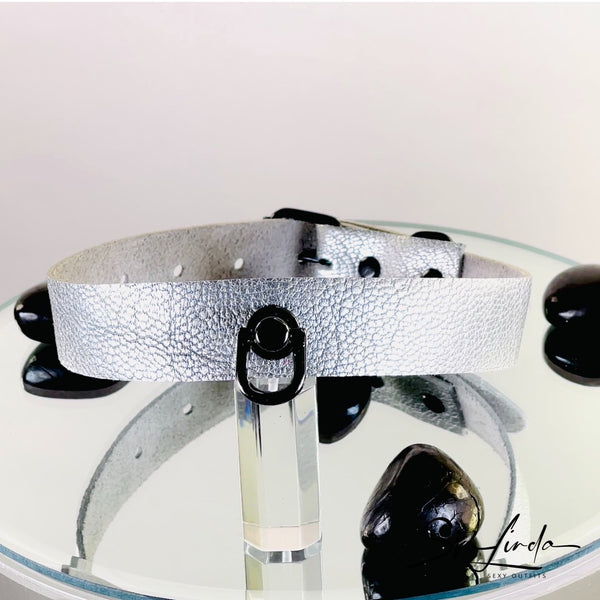 SiaLinda: Halsband Ziegennappa silber, feinstes italienisches Leder, pur, mit Kristall oder mit O-Ring - SiaLinda.com