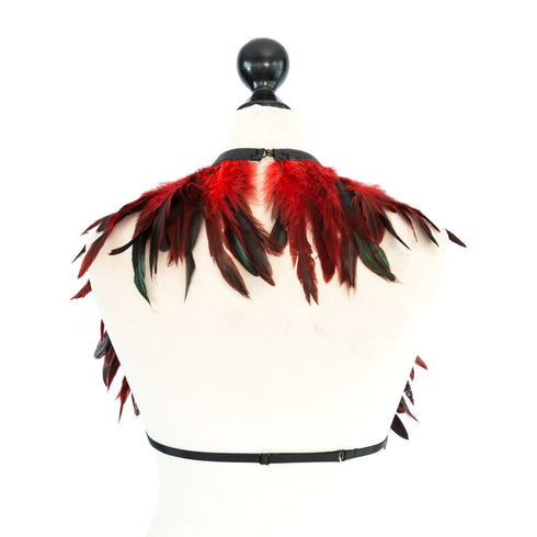 SiaLinda: Harness Zaha rot, mit Federn, Spitze und Hämatitperlen - SiaLinda.com