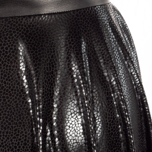 SiaLinda: Rock Olinda II, schwarz, Lackrock der O, asymmetrisch, geschlitzt - SiaLinda.com