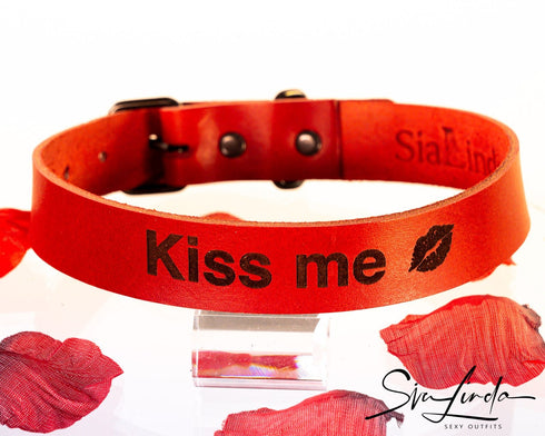 SiaLinda: YOU Personalisiertes Halsband DEIN NAME oder WORT, individuell erstellt. Rot, blau, grün oder schwarz, italienisches Premium Leder - SiaLinda.com