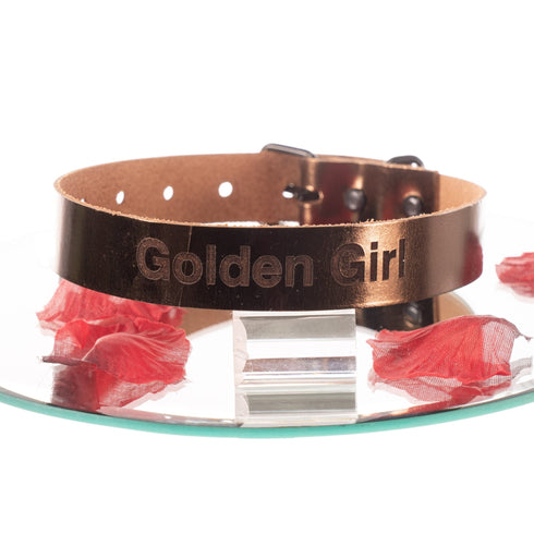 YOU NOBILE Personalisiertes Halsband DEIN NAME oder WORT, individuell erstellt. Gold laminiertes Rindsleder. - SiaLinda.com